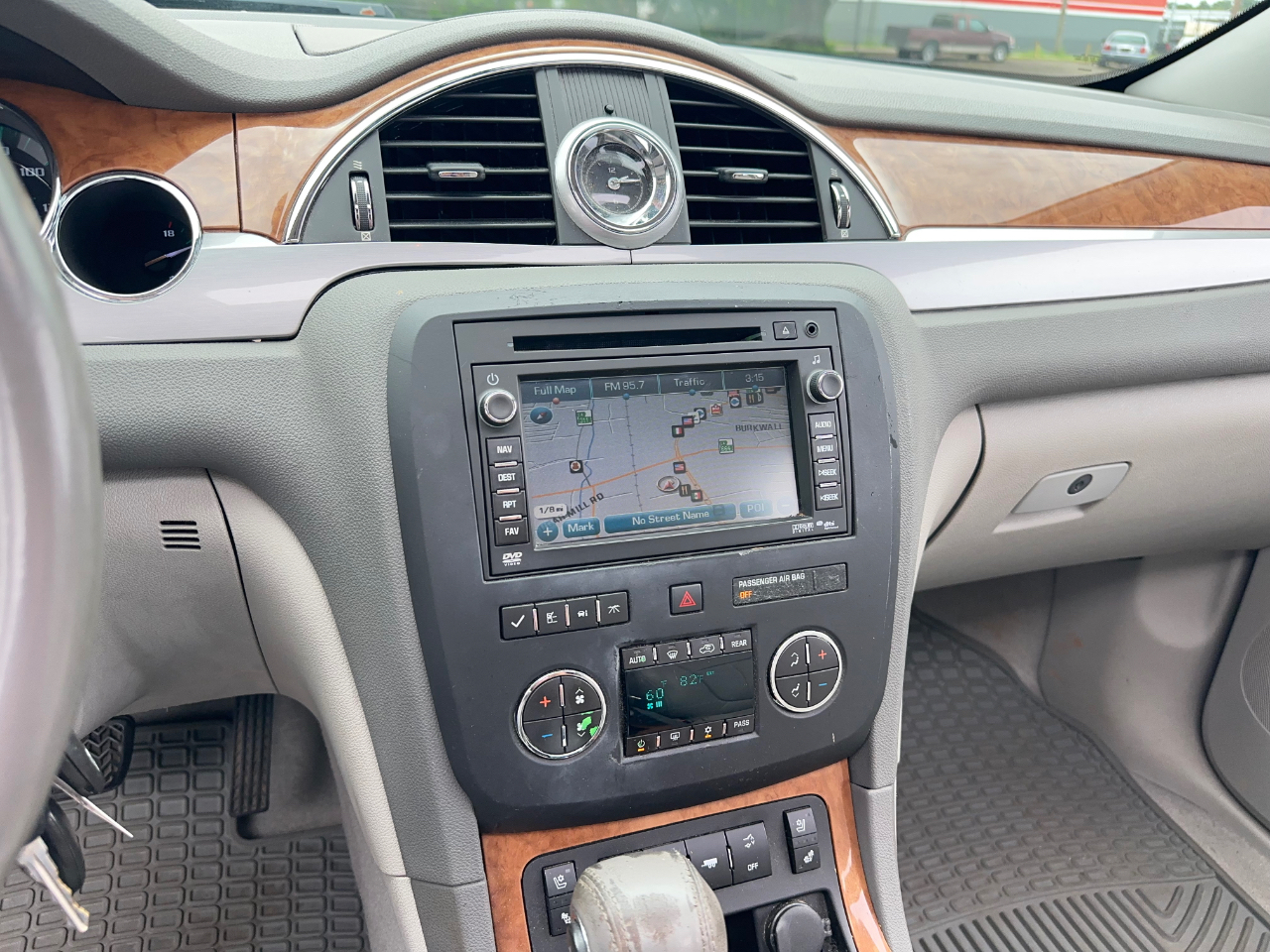 Buick Enclave CXL-2 AWD 2011