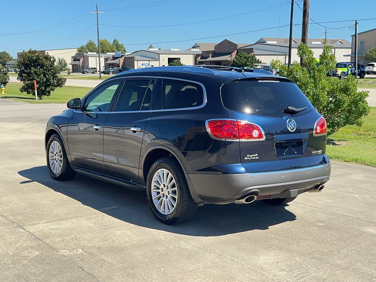 Buick Enclave CXL-2 AWD 2011