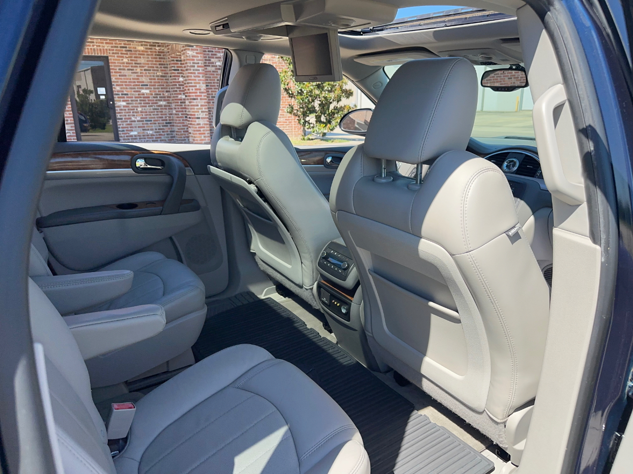 Buick Enclave CXL-2 AWD 2011
