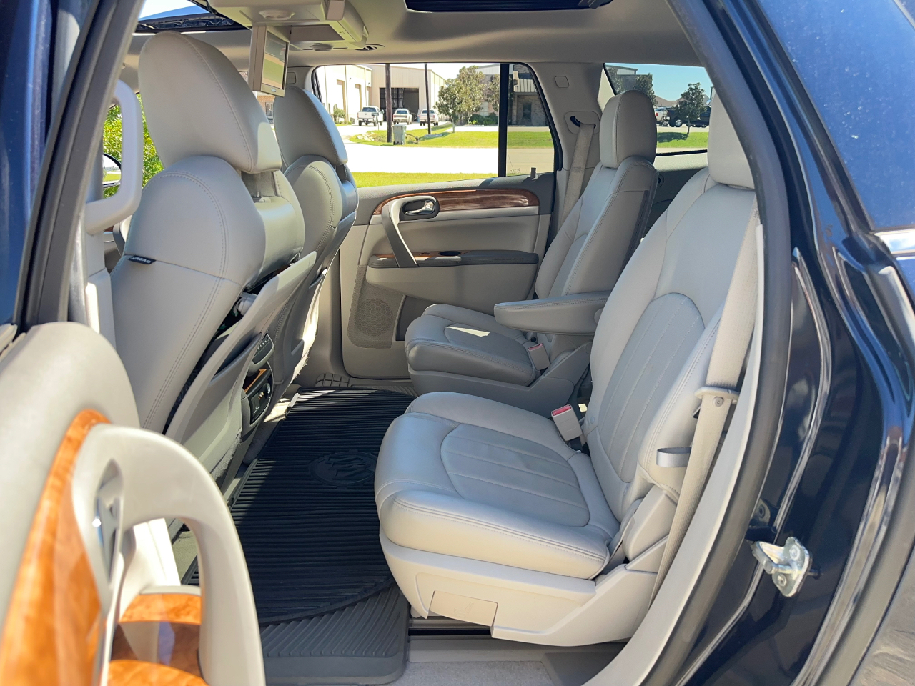 Buick Enclave CXL-2 AWD 2011