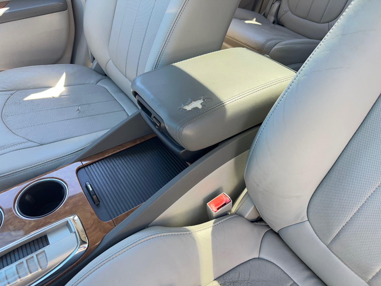 Buick Enclave CXL-2 AWD 2011