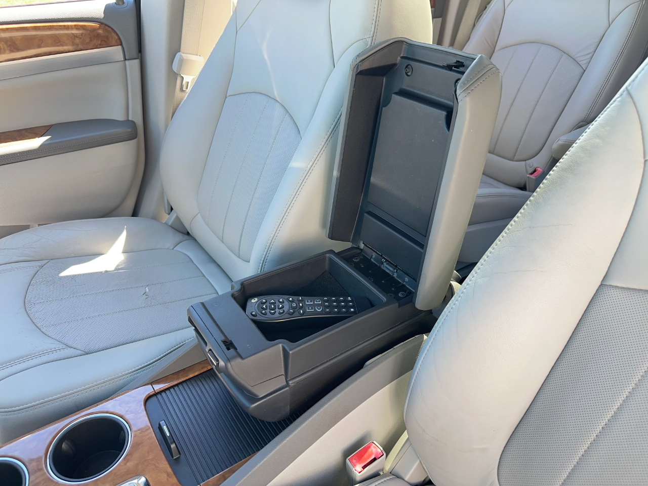 Buick Enclave CXL-2 AWD 2011