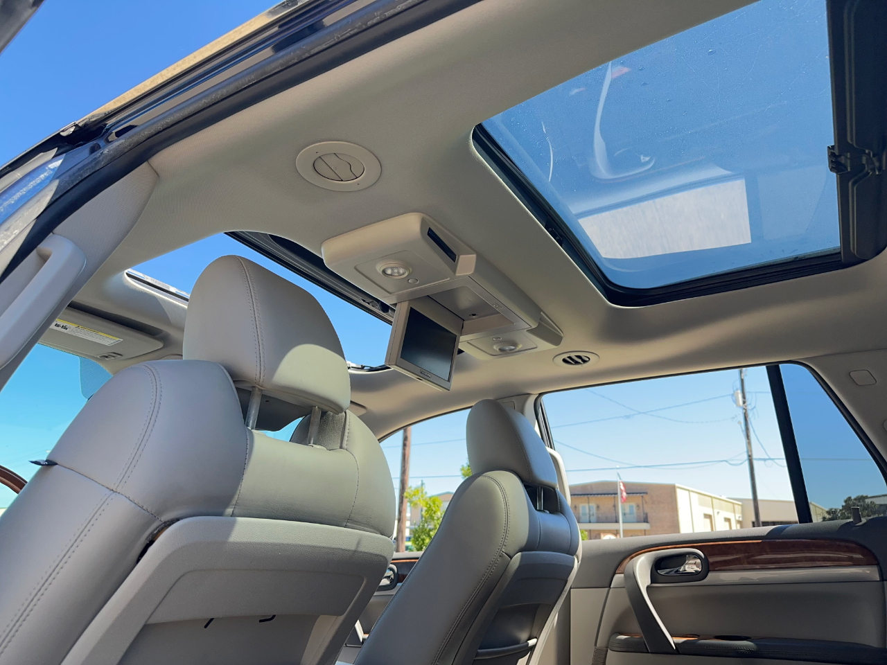 Buick Enclave CXL-2 AWD 2011