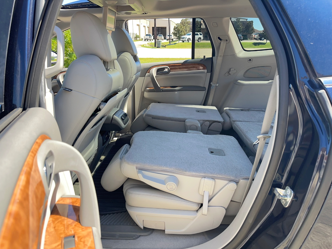Buick Enclave CXL-2 AWD 2011