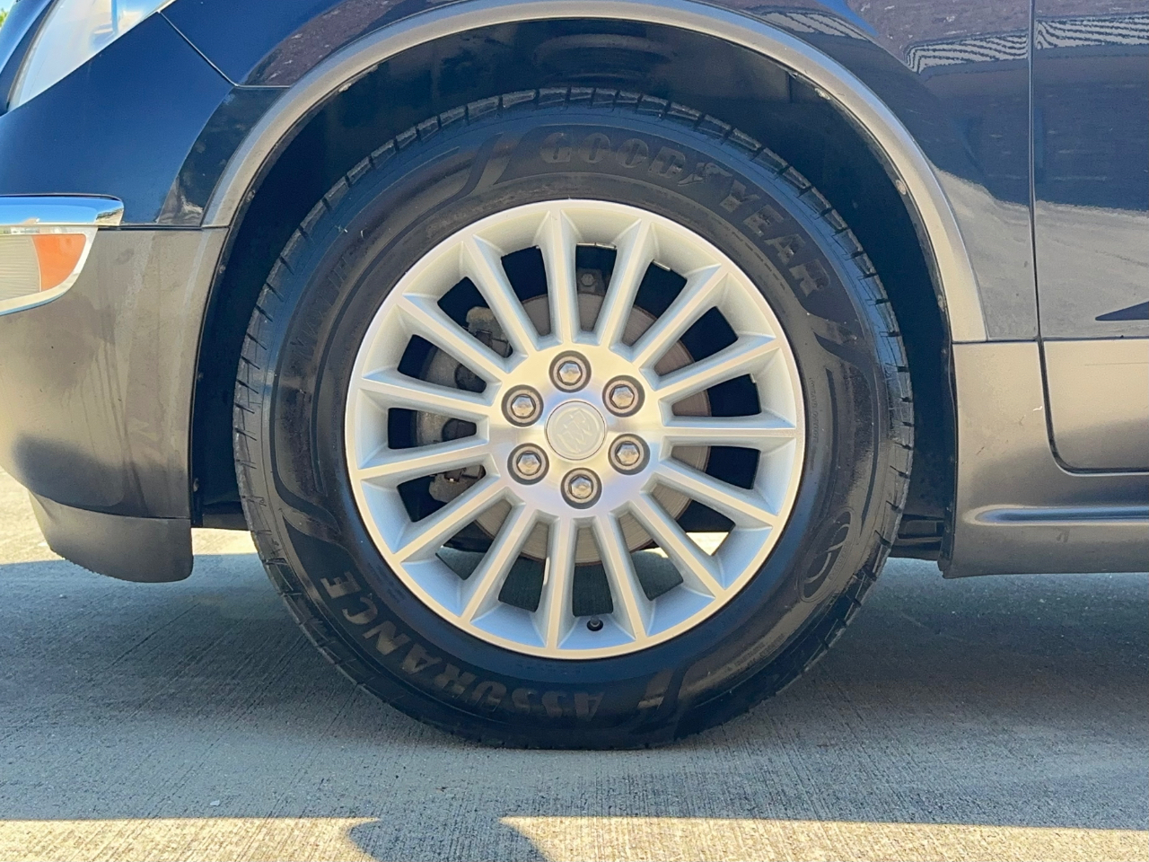 Buick Enclave CXL-2 AWD 2011