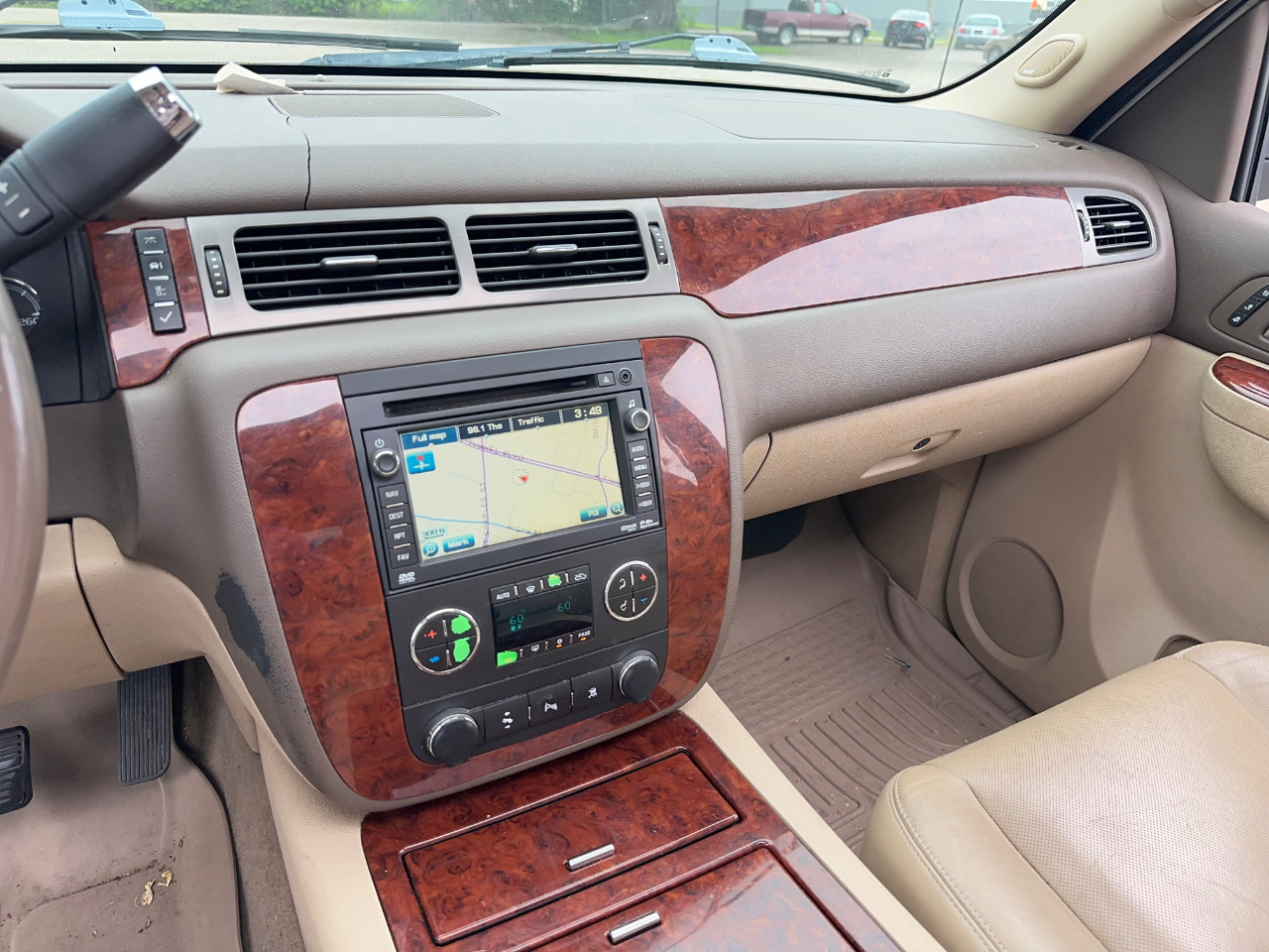 Chevrolet Avalanche LTZ 2WD 2011