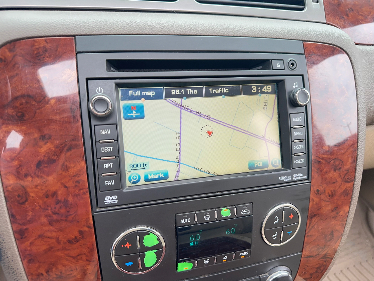 Chevrolet Avalanche LTZ 2WD 2011