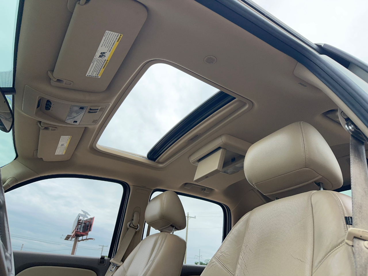 Chevrolet Avalanche LTZ 2WD 2011
