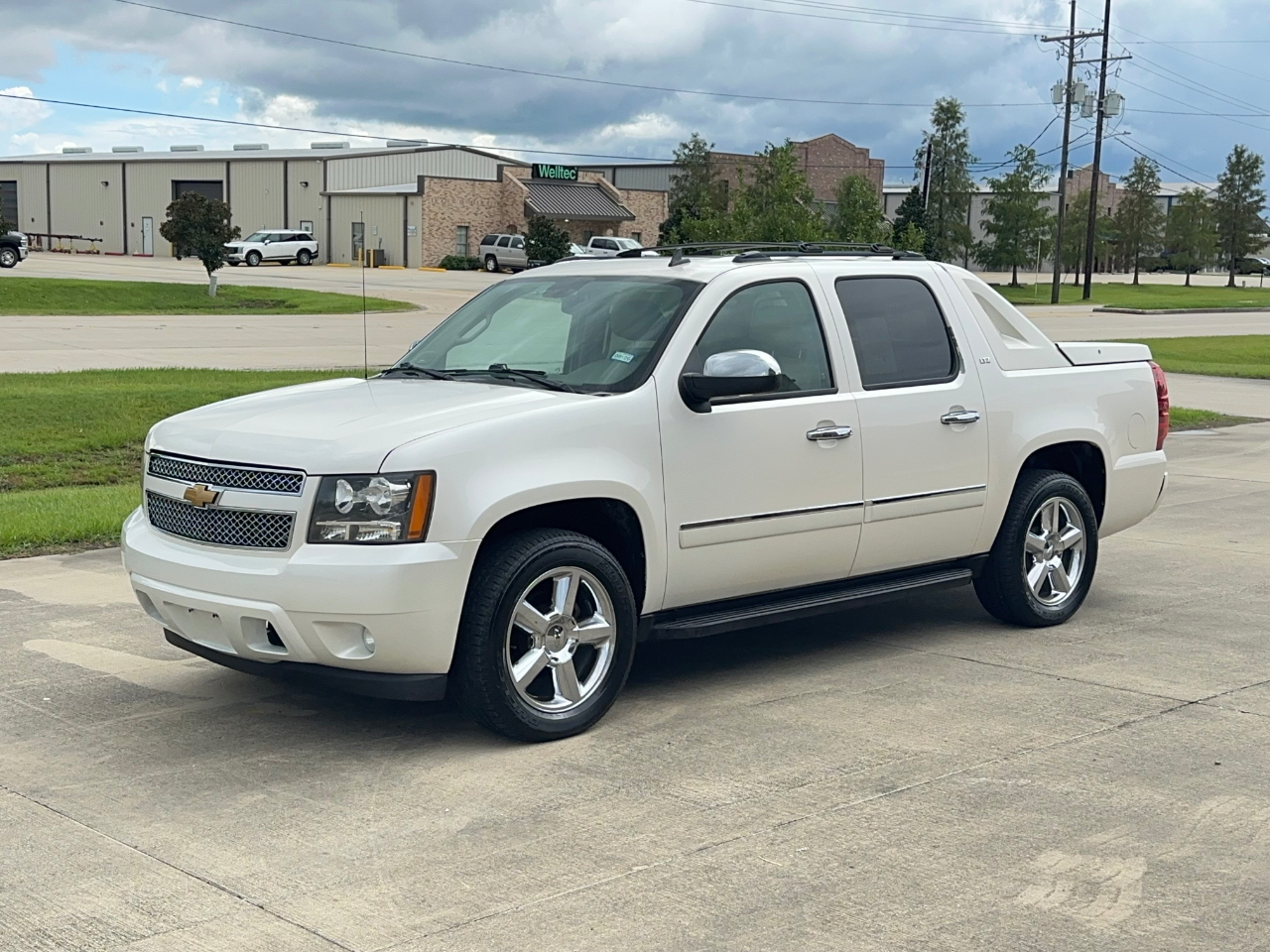 Chevrolet Avalanche LTZ 2WD 2011