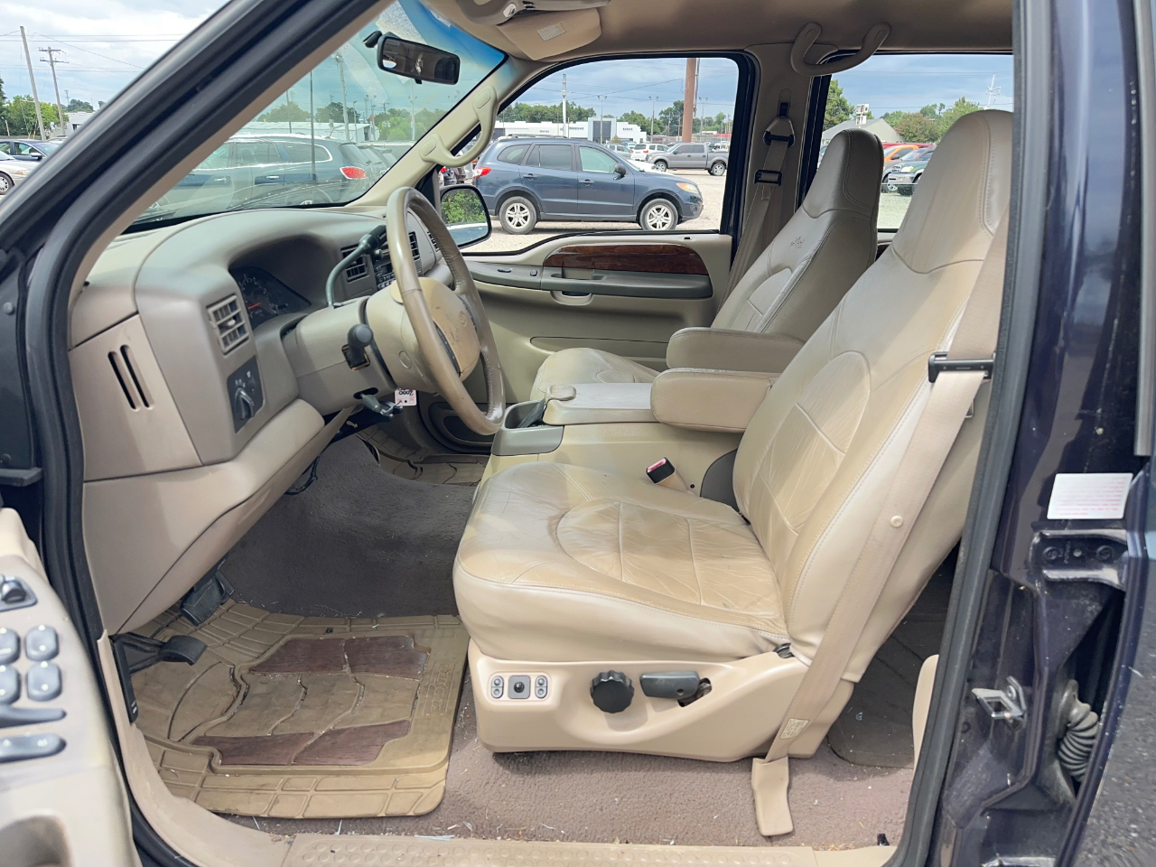 Ford F-250 SD Lariat Crew Cab Short Bed 2WD 2000