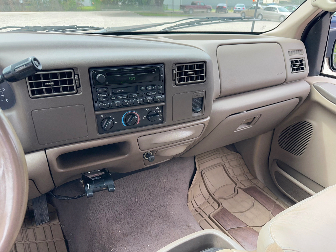 Ford F-250 SD Lariat Crew Cab Short Bed 2WD 2000