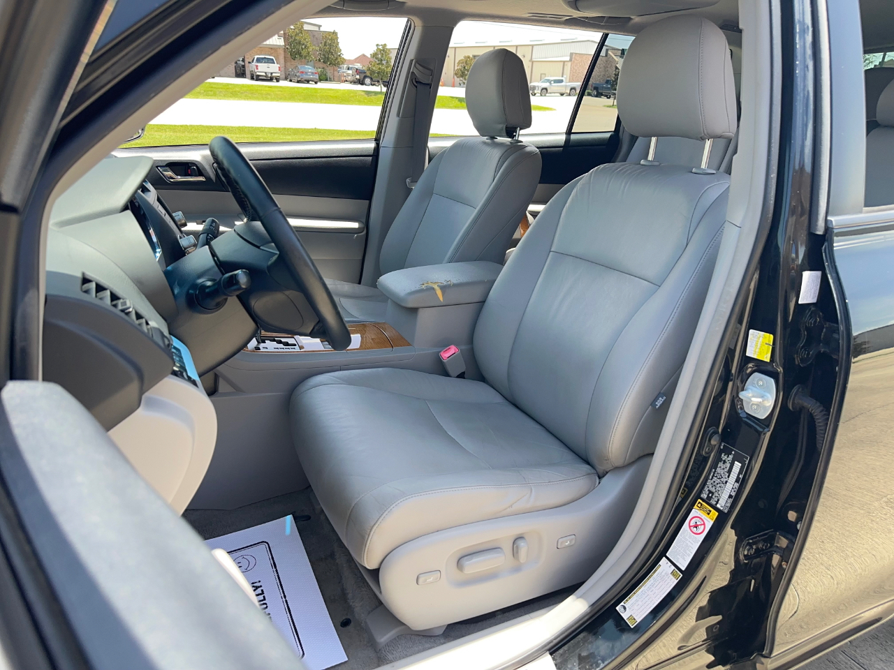 Toyota Highlander Hybrid Limited 4WD 2010