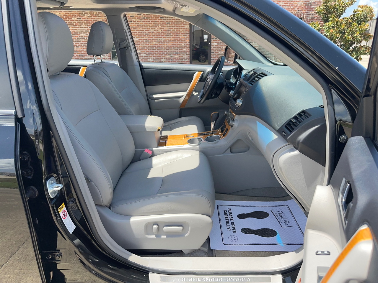 Toyota Highlander Hybrid Limited 4WD 2010