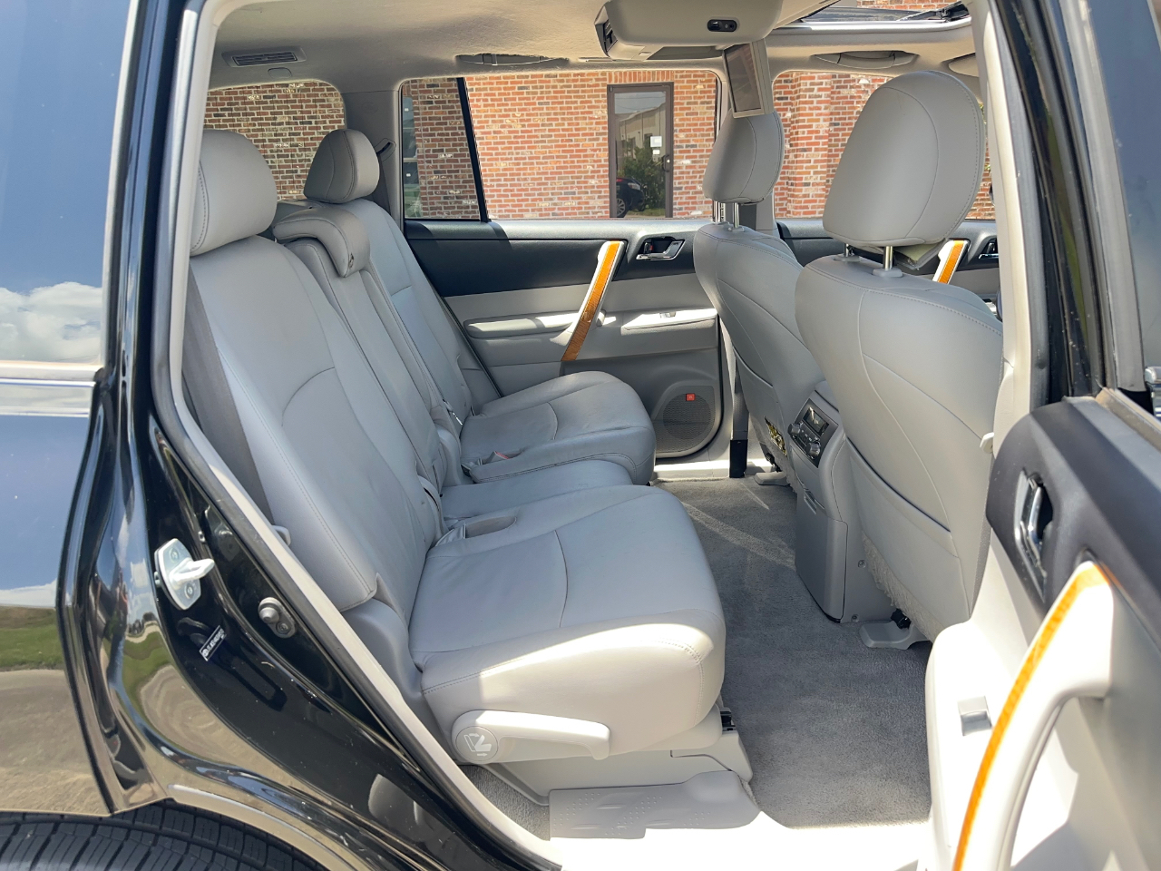Toyota Highlander Hybrid Limited 4WD 2010
