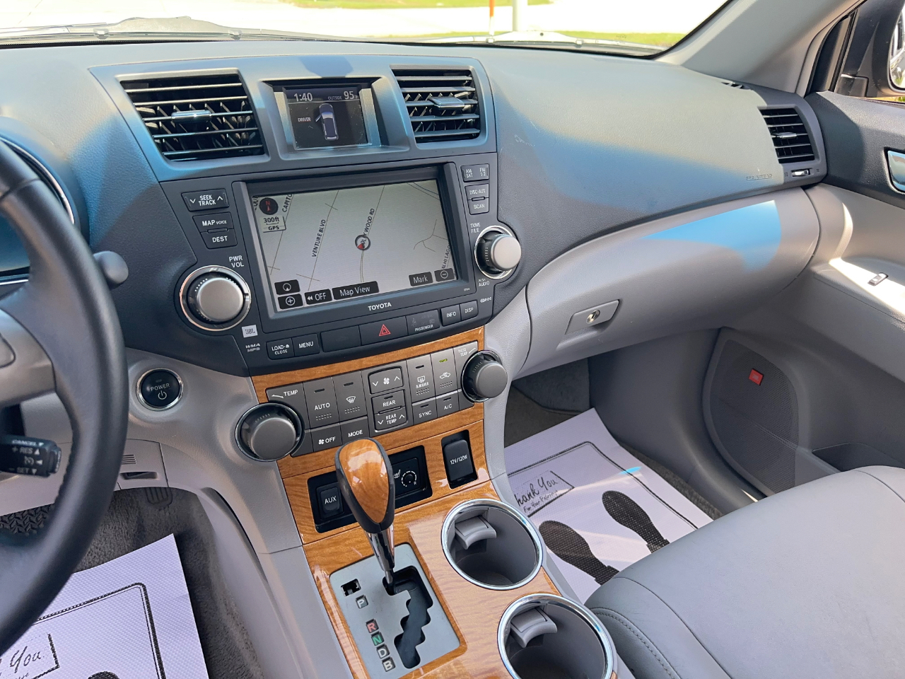 Toyota Highlander Hybrid Limited 4WD 2010