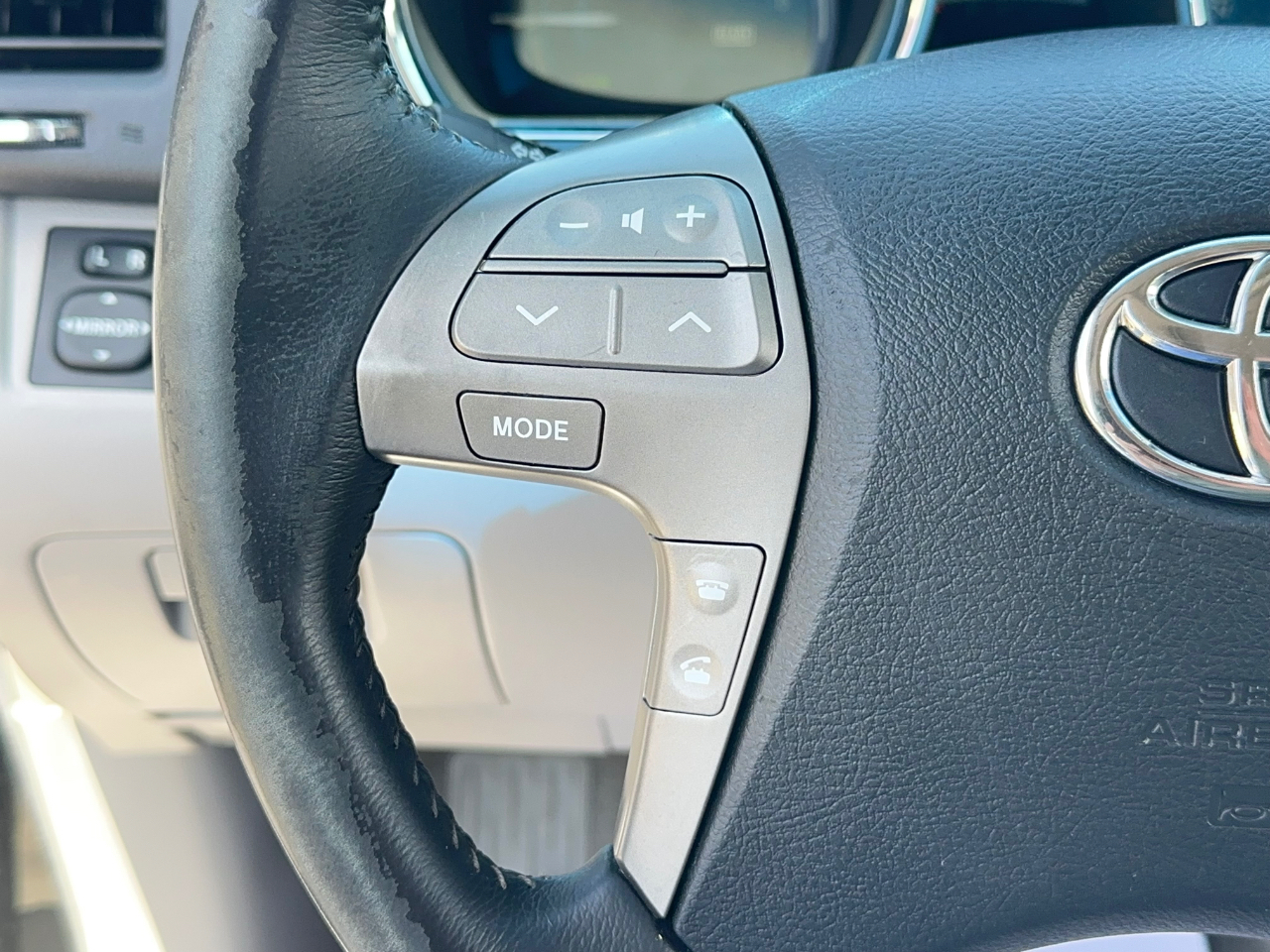 Toyota Highlander Hybrid Limited 4WD 2010