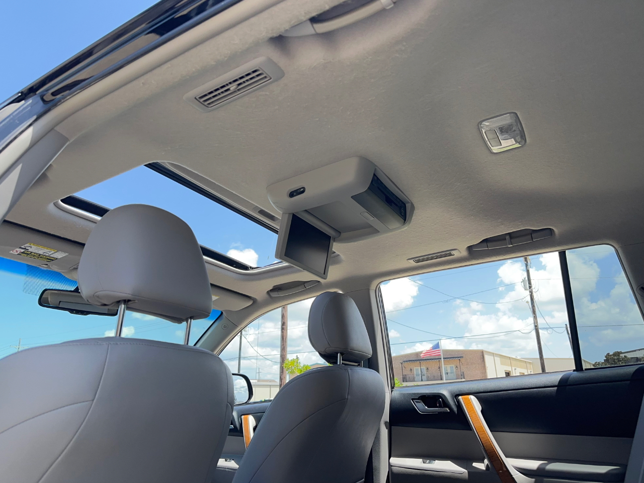 Toyota Highlander Hybrid Limited 4WD 2010