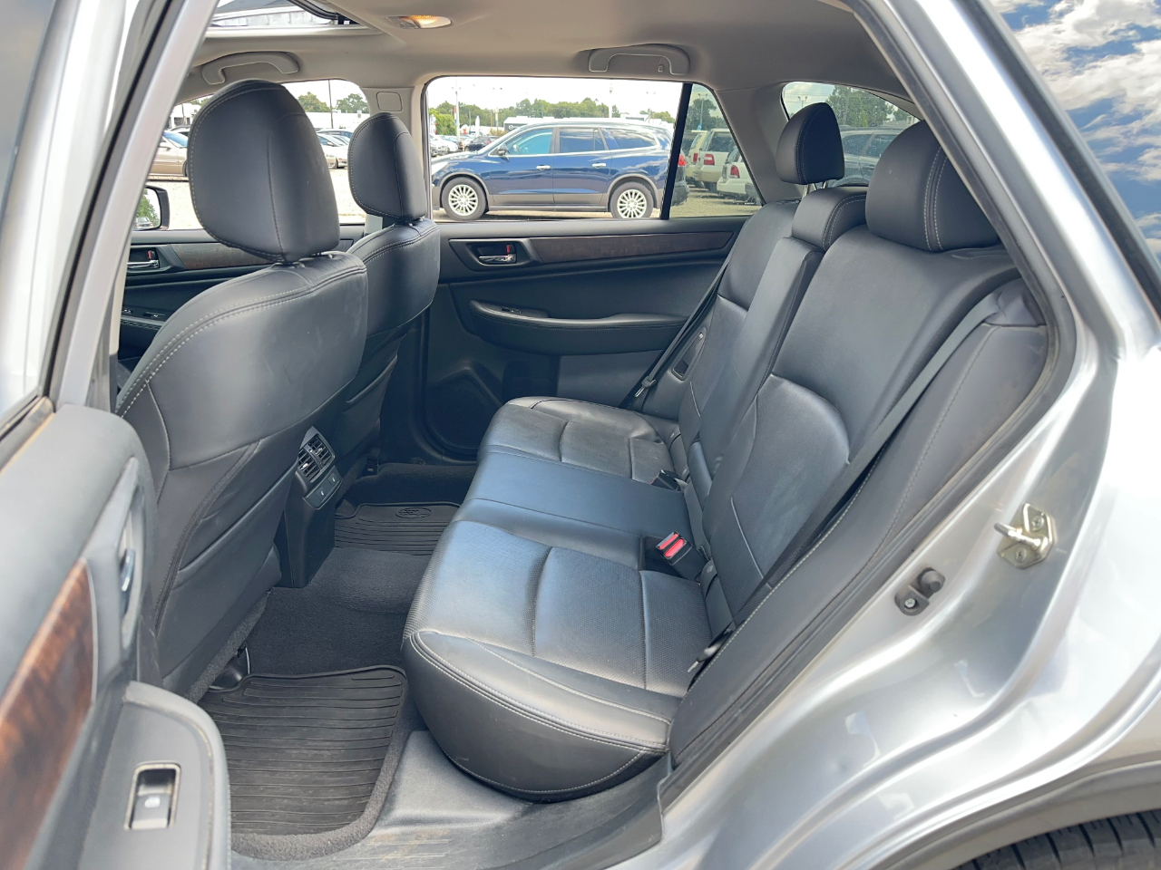 Subaru Outback 3.6R Limited 2015