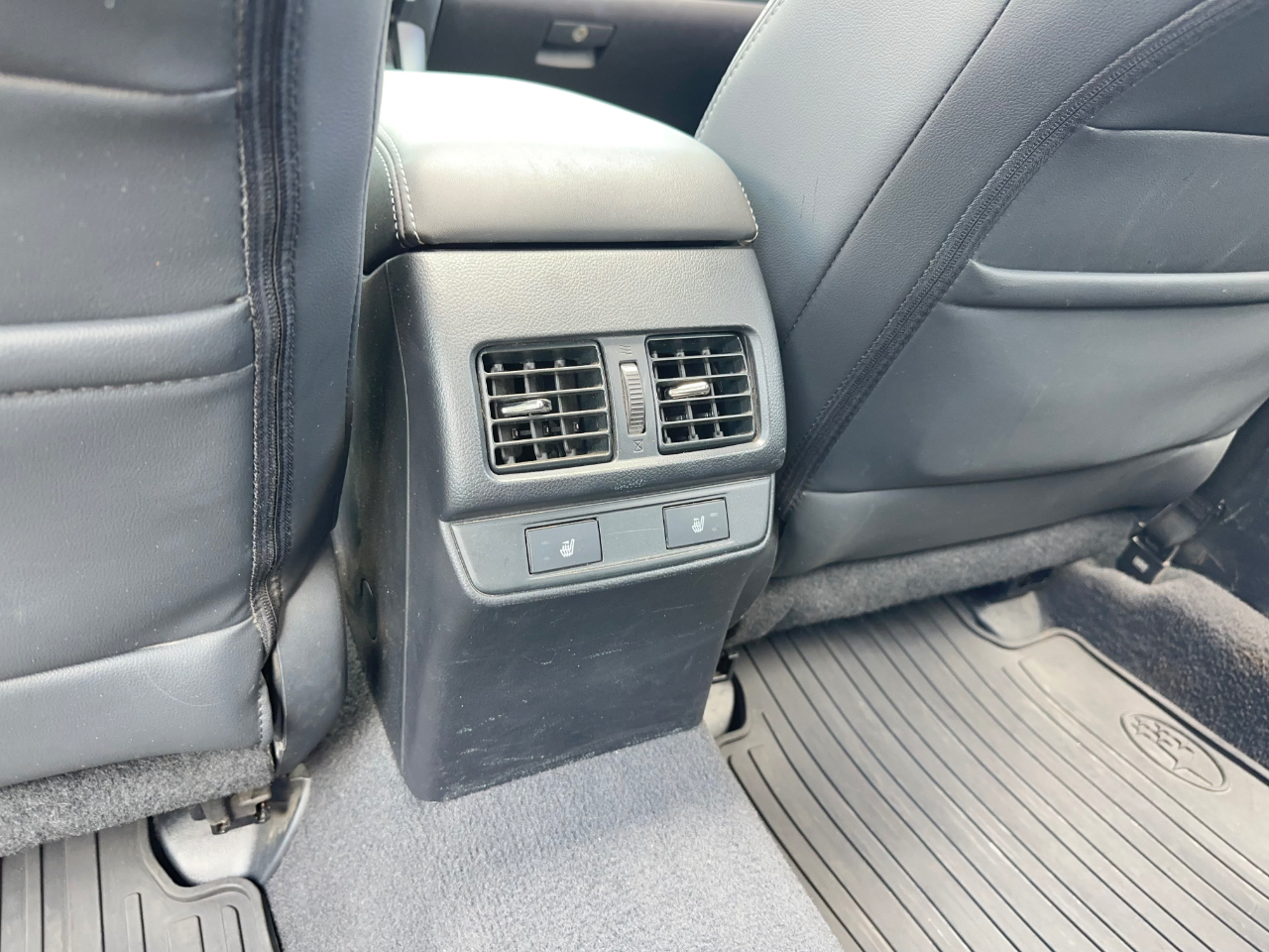 Subaru Outback 3.6R Limited 2015