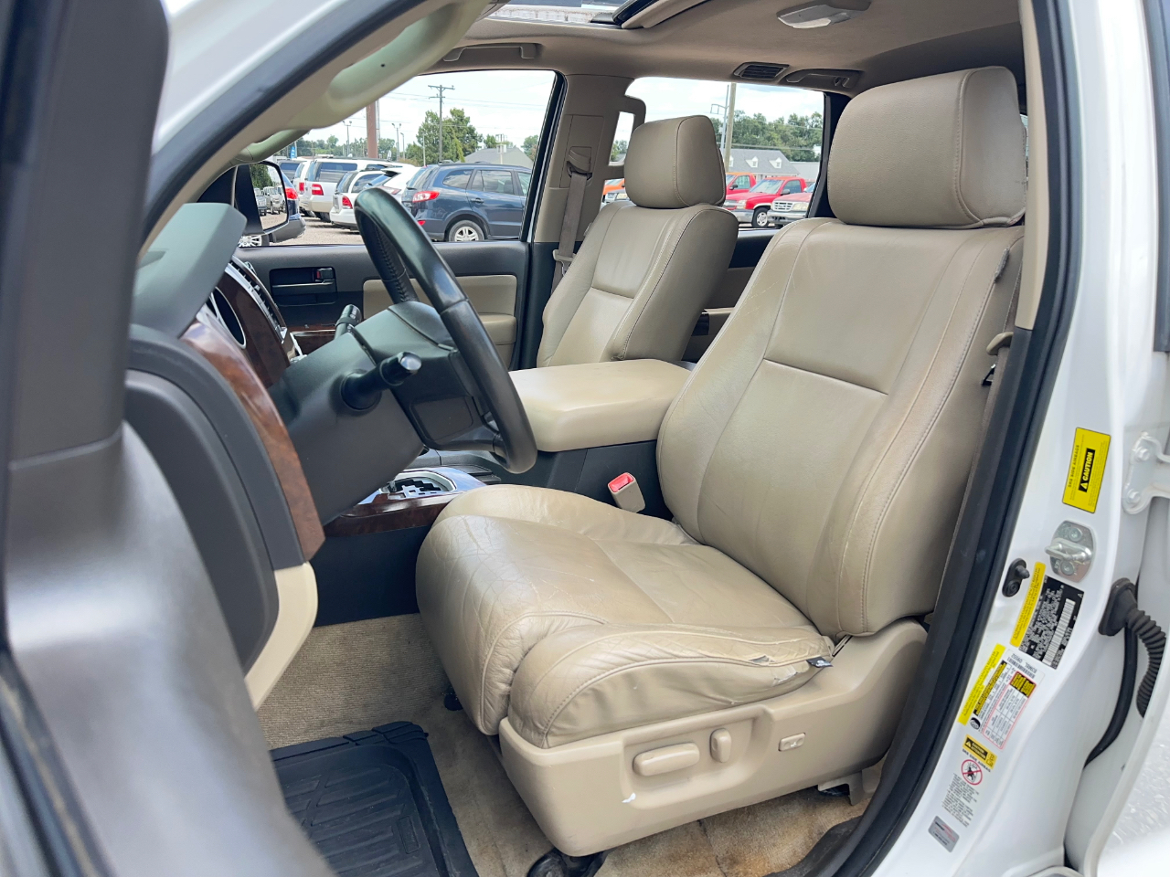 Toyota Sequoia SR5 4.6L 2WD 2010