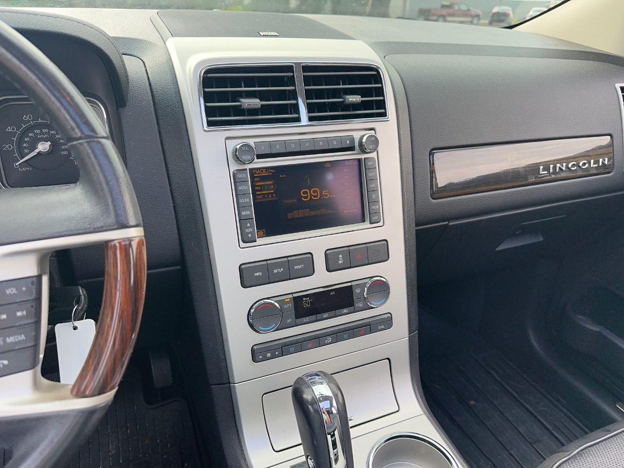 Lincoln MKX  2010