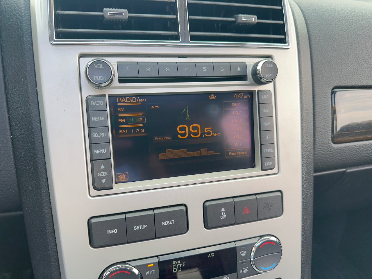Lincoln MKX  2010
