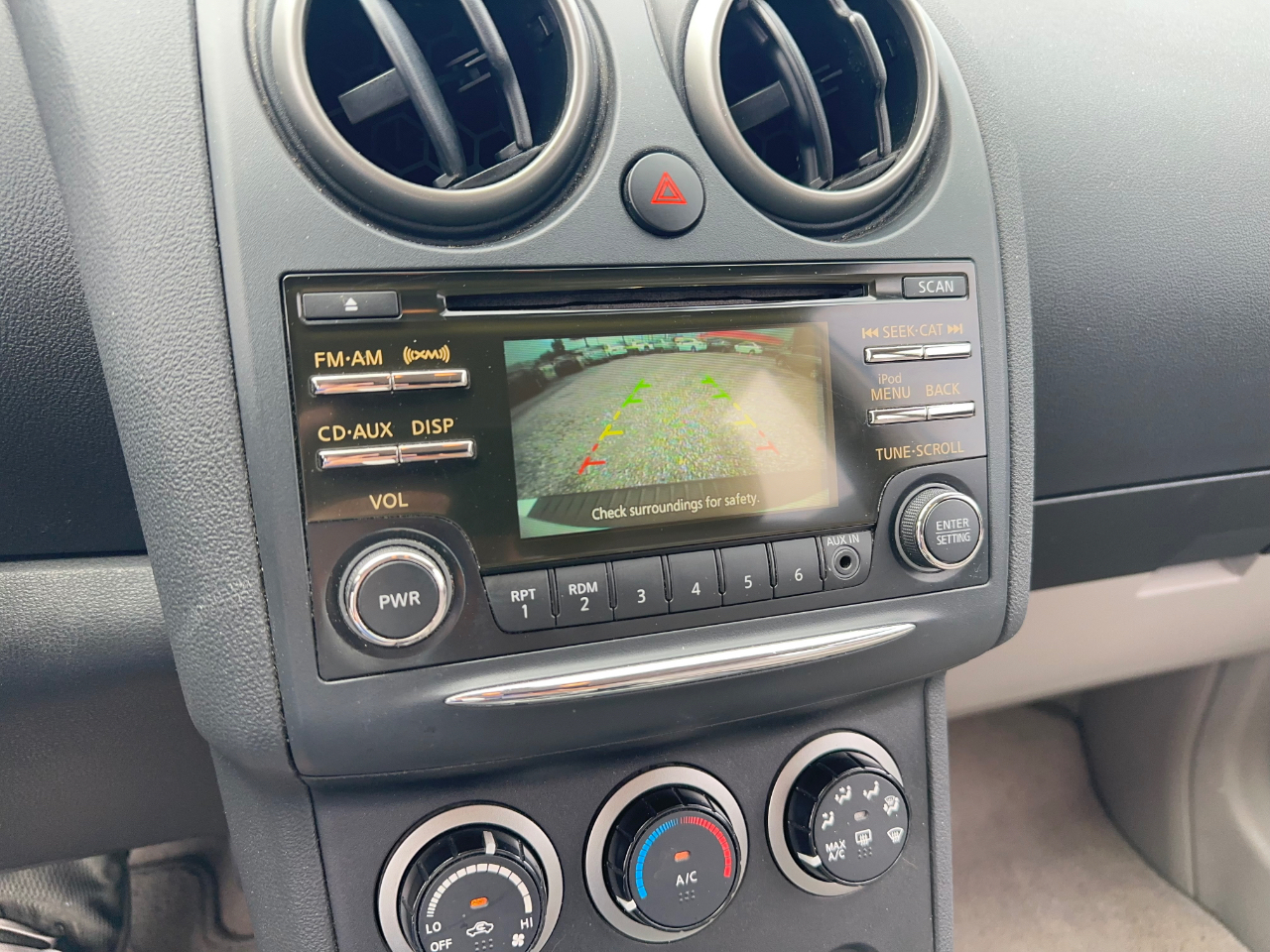 Nissan Rogue SV FWD 2012