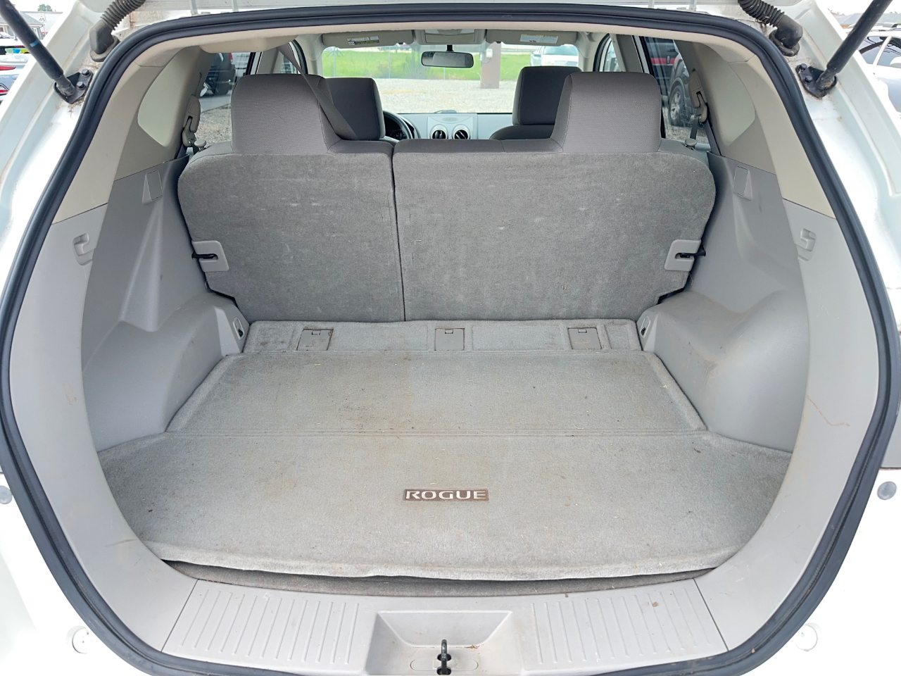 Nissan Rogue SV FWD 2012