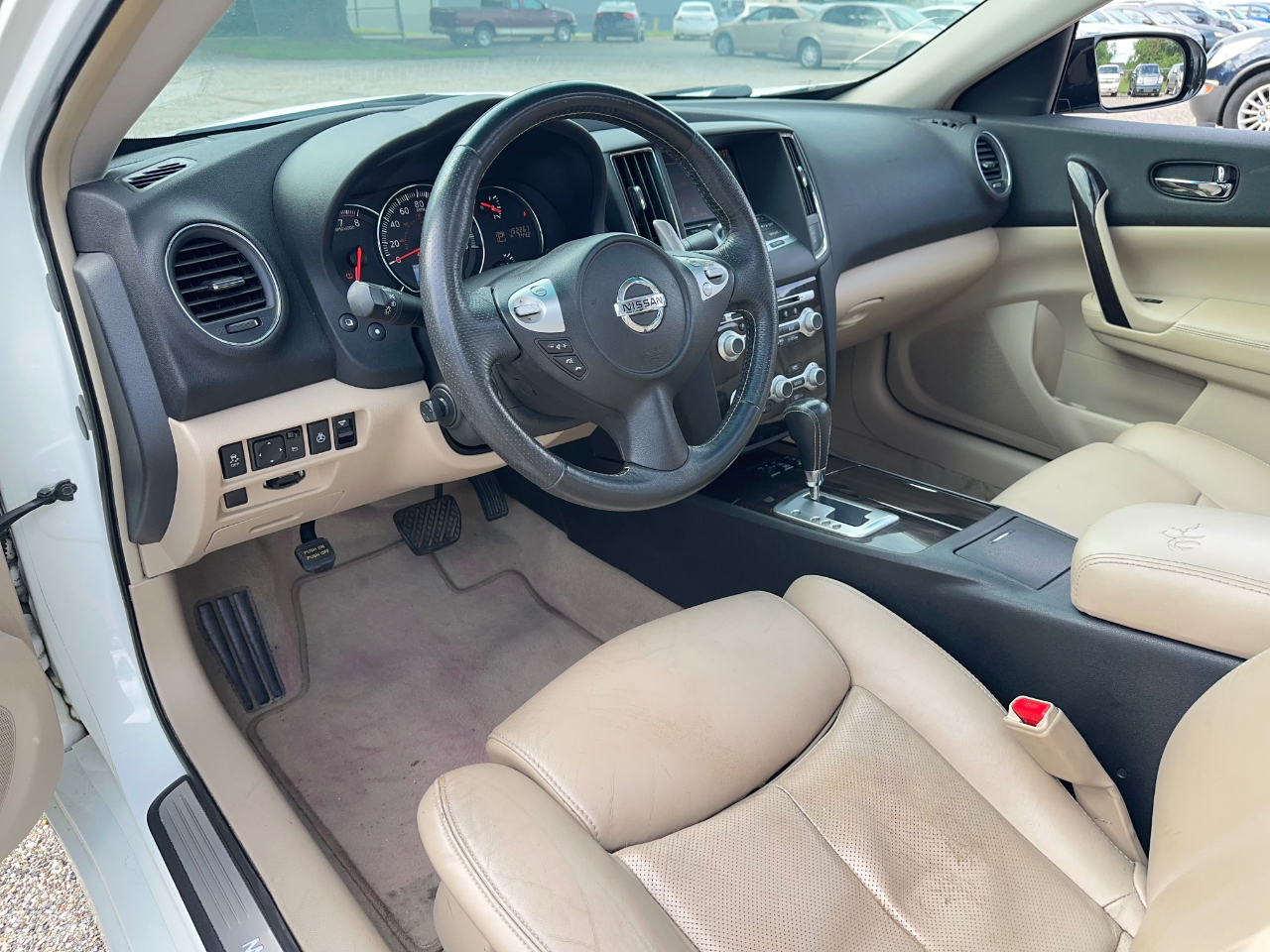Nissan Maxima SV 2014