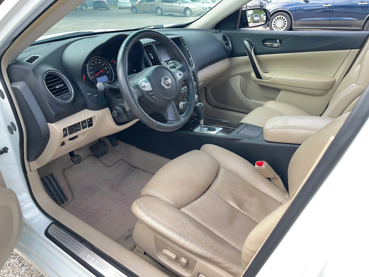 Nissan Maxima SV 2014