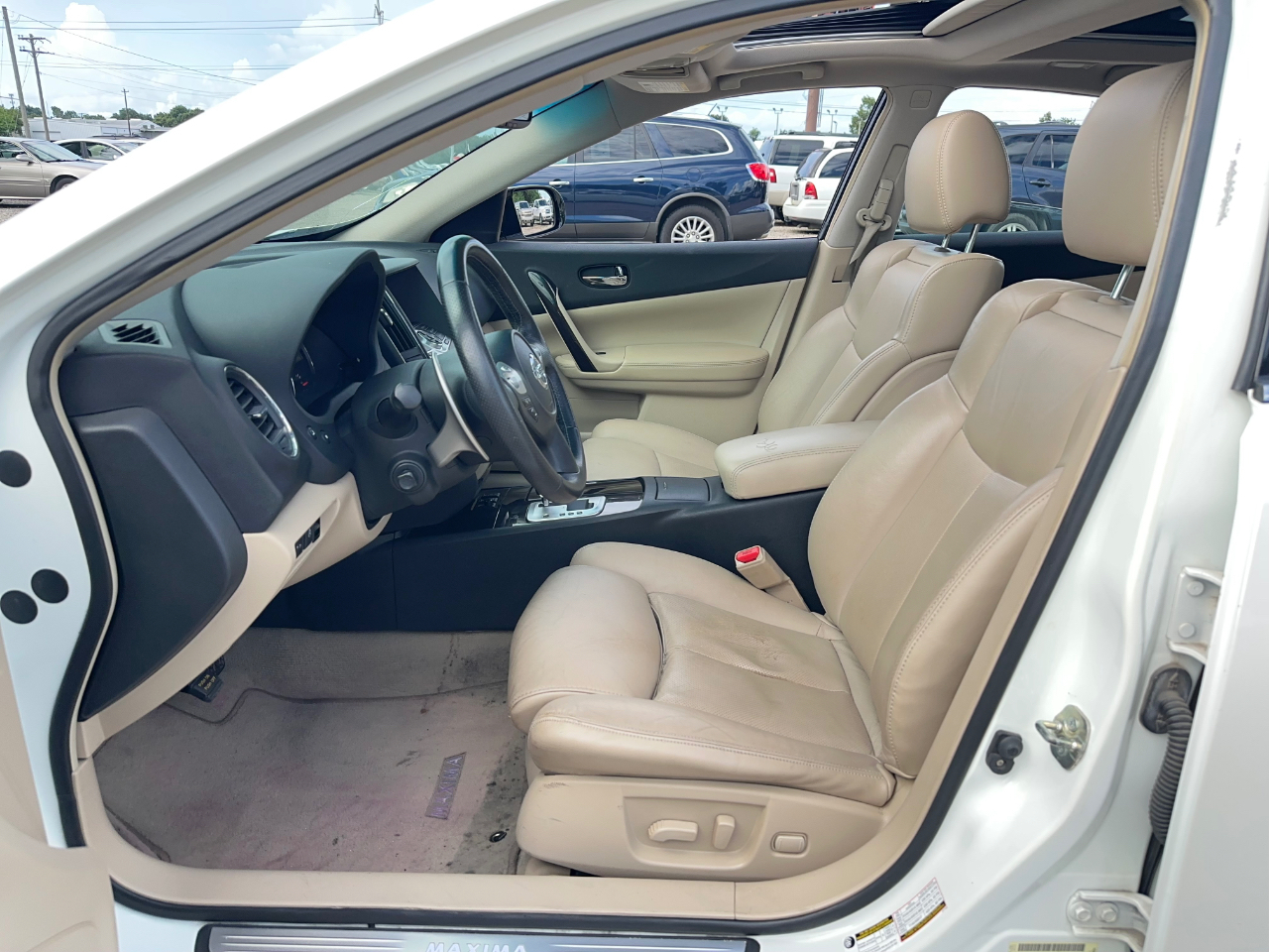 Nissan Maxima SV 2014