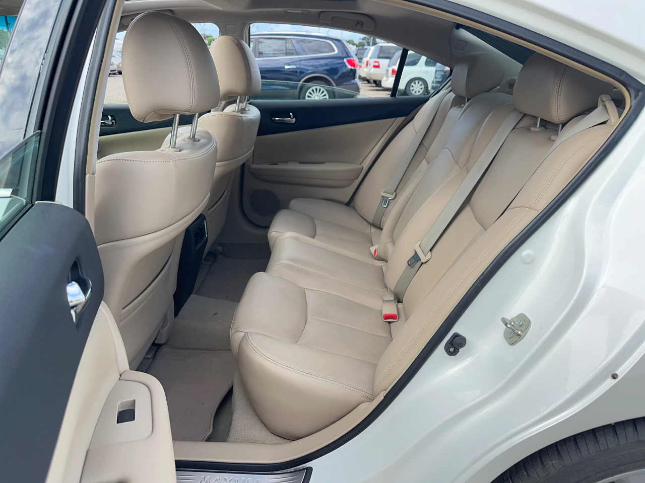 Nissan Maxima SV 2014
