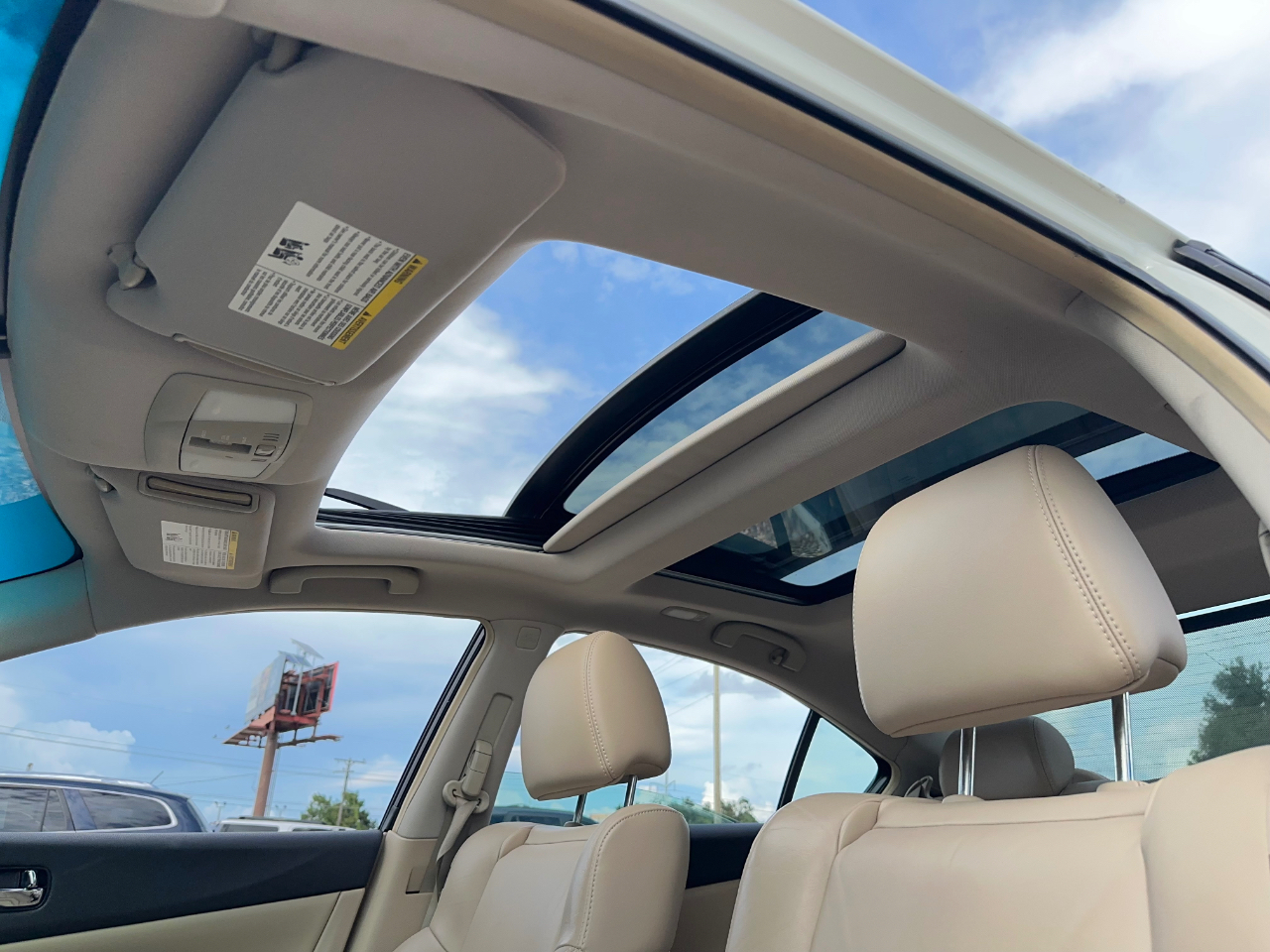 Nissan Maxima SV 2014