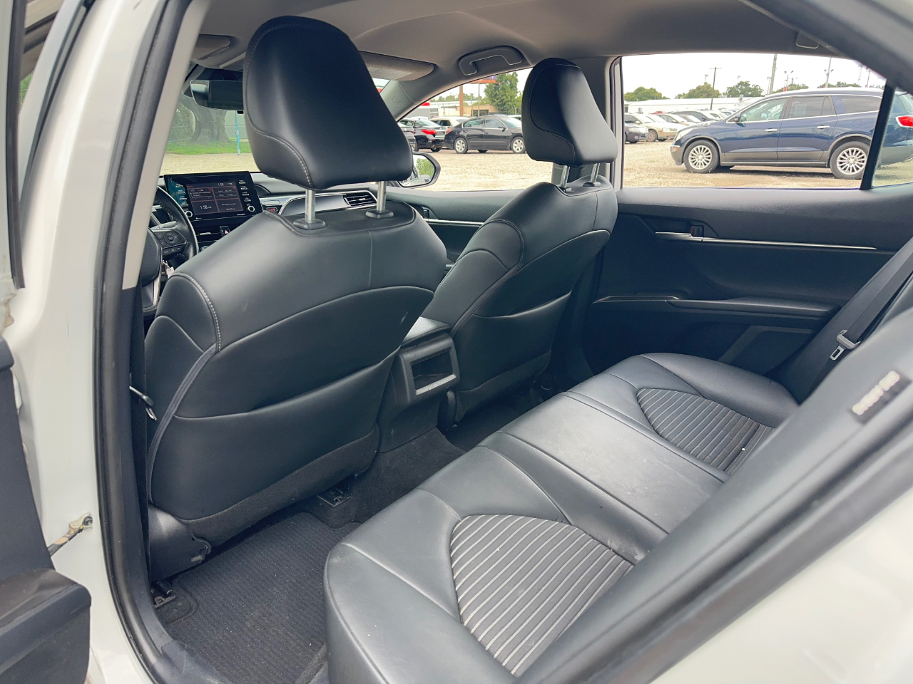 Toyota Camry SE 2022