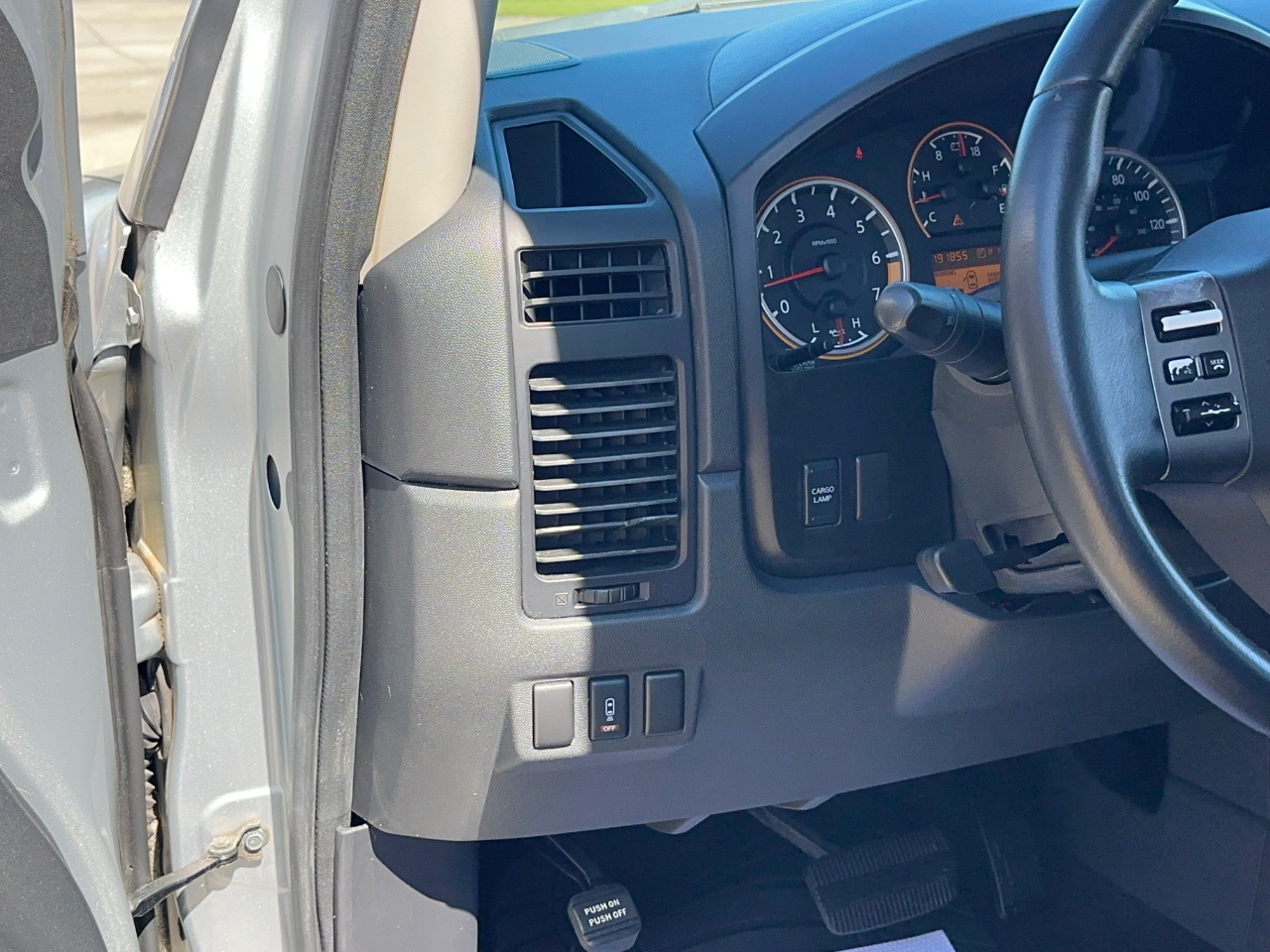Nissan Titan  2010