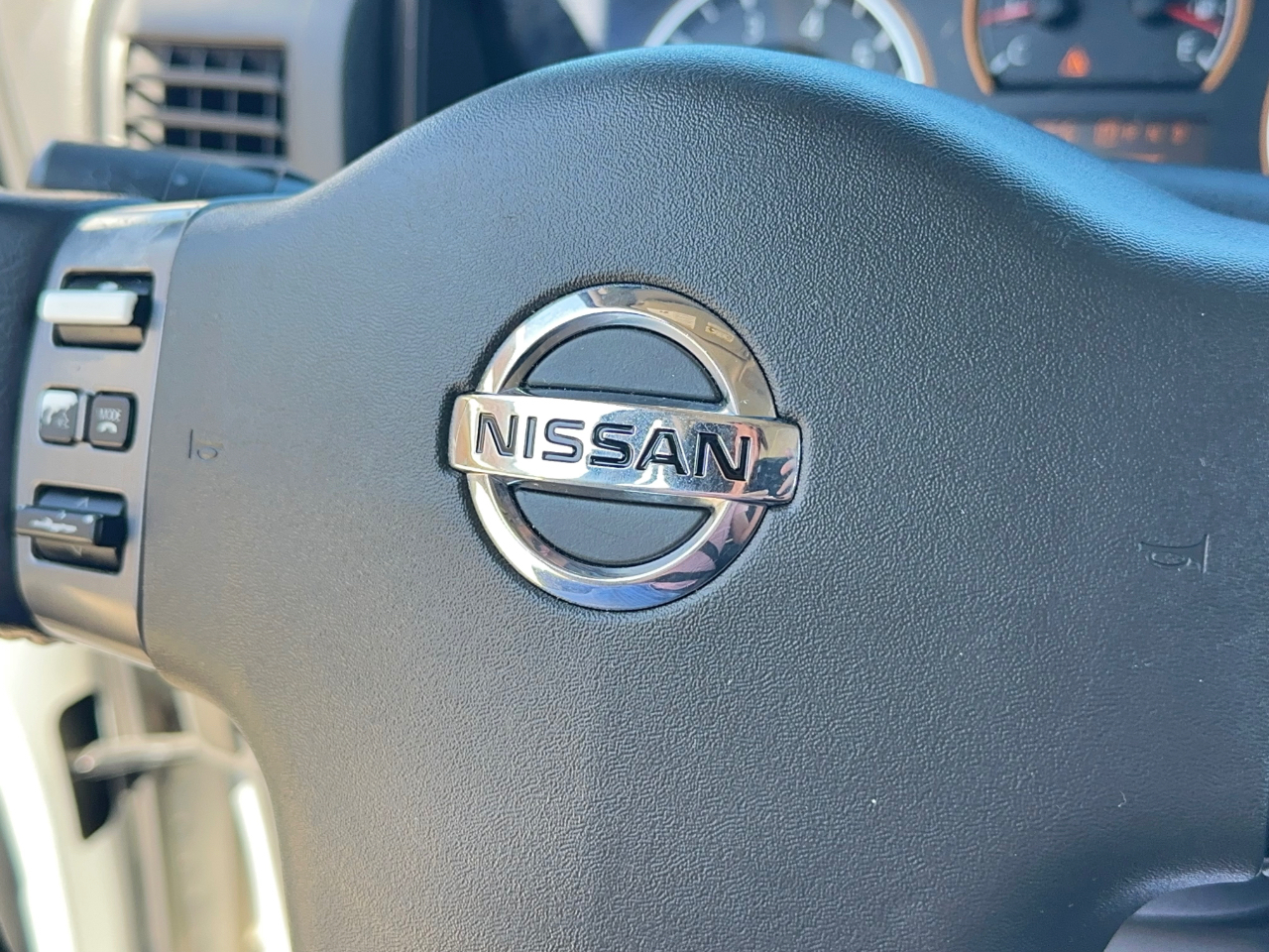 Nissan Titan  2010