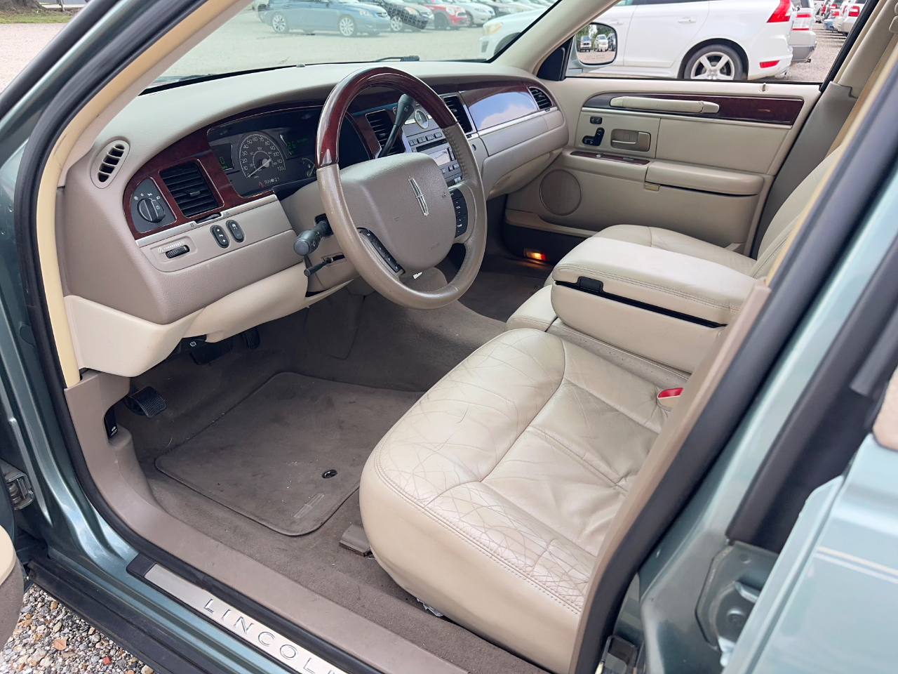 Lincoln Town Car Signature Limited 2005