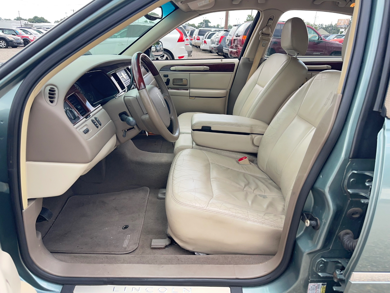 Lincoln Town Car Signature Limited 2005