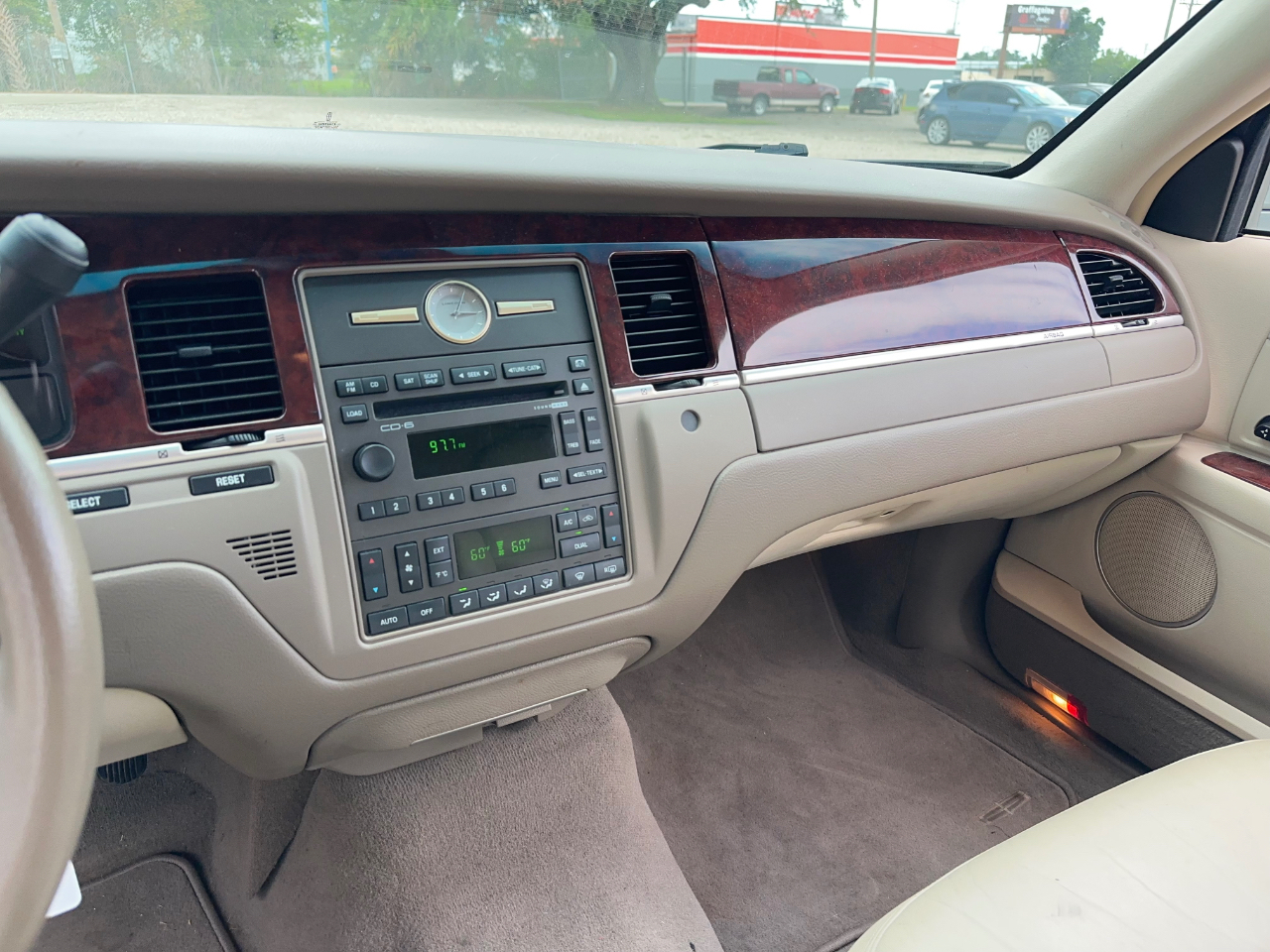 Lincoln Town Car Signature Limited 2005