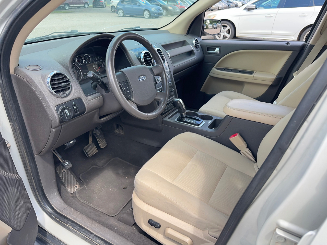 Ford Taurus X SEL FWD 2008