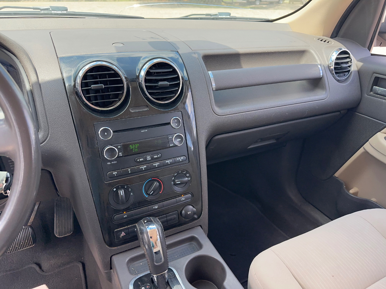 Ford Taurus X SEL FWD 2008