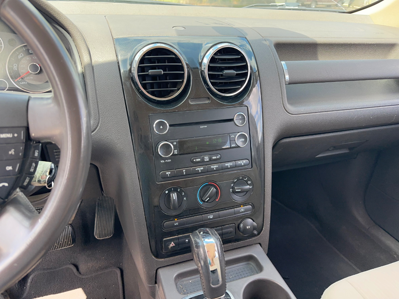 Ford Taurus X SEL FWD 2008