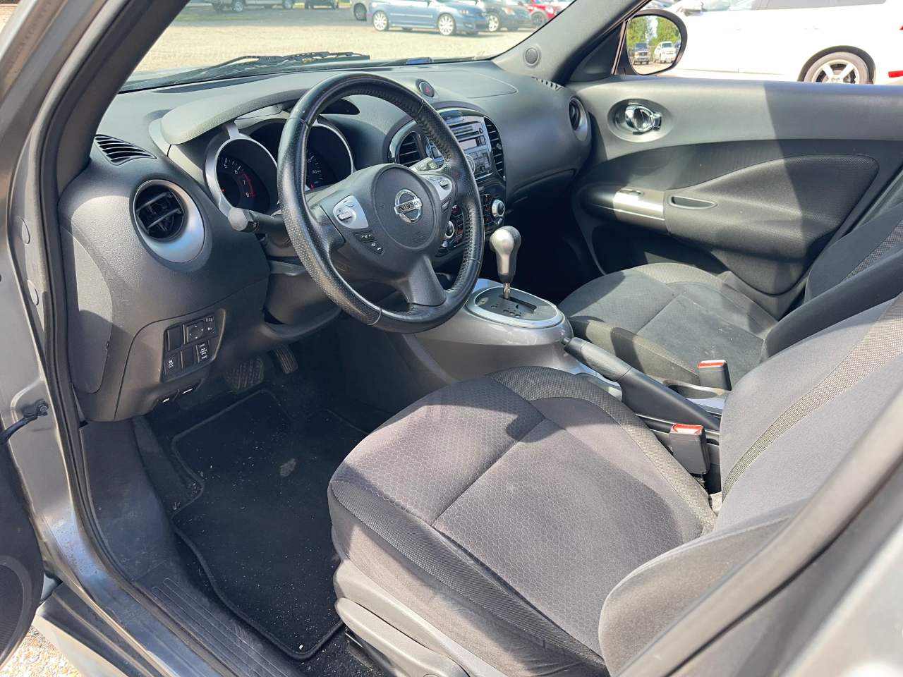 Nissan Juke SV AWD 2012