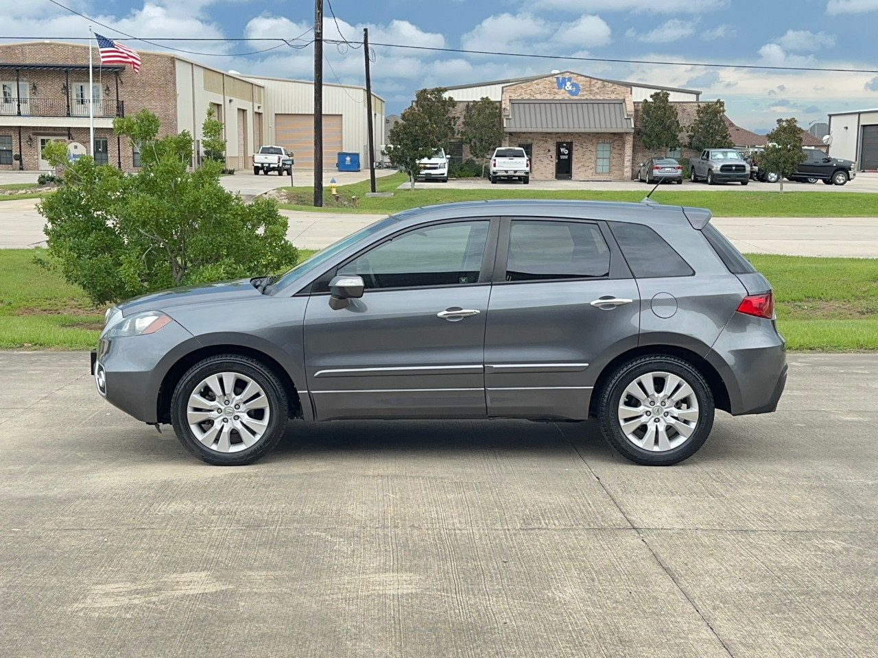 Acura RDX 5-Spd AT SH-AWD with Technology Package 2011