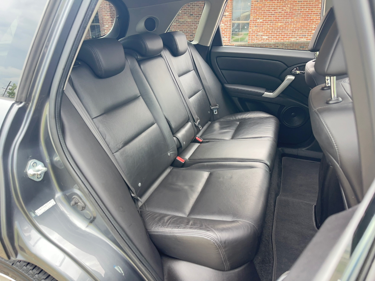 Acura RDX 5-Spd AT SH-AWD with Technology Package 2011
