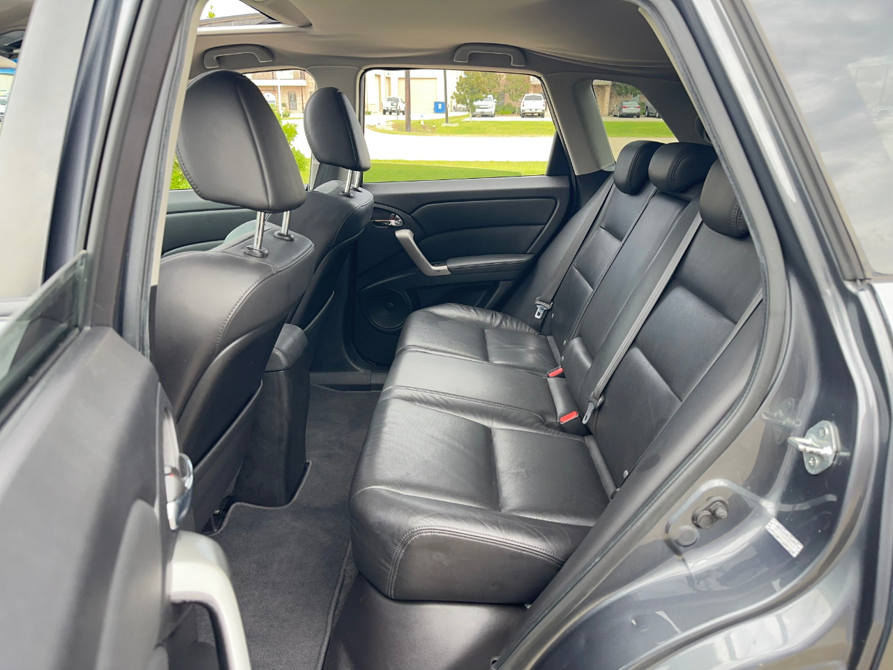 Acura RDX 5-Spd AT SH-AWD with Technology Package 2011