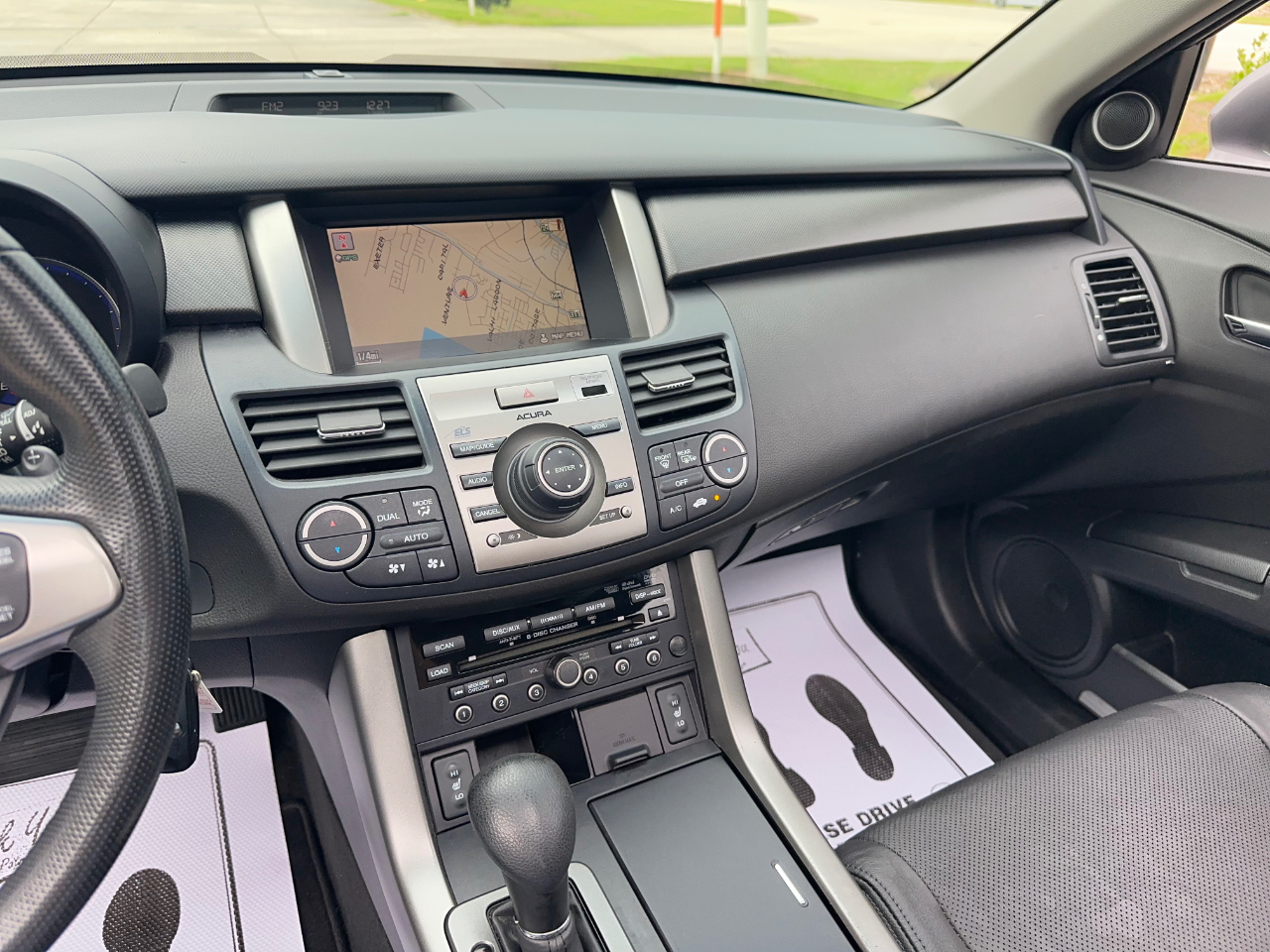 Acura RDX 5-Spd AT SH-AWD with Technology Package 2011