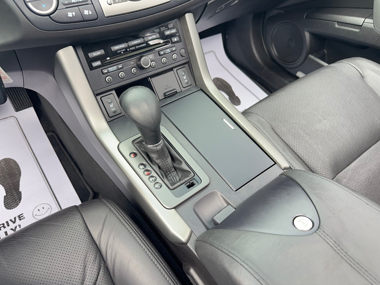 Acura RDX 5-Spd AT SH-AWD with Technology Package 2011
