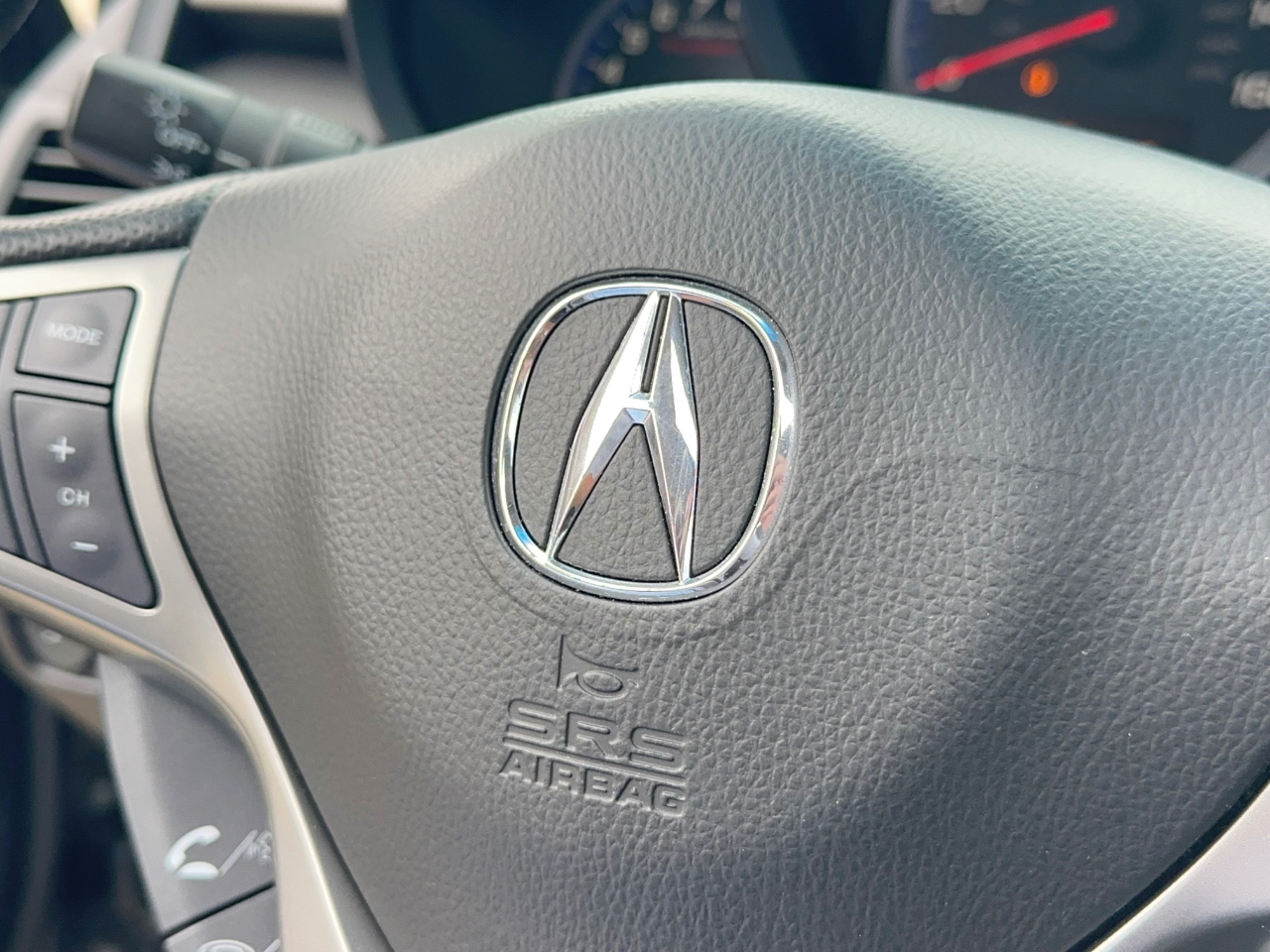 Acura RDX 5-Spd AT SH-AWD with Technology Package 2011