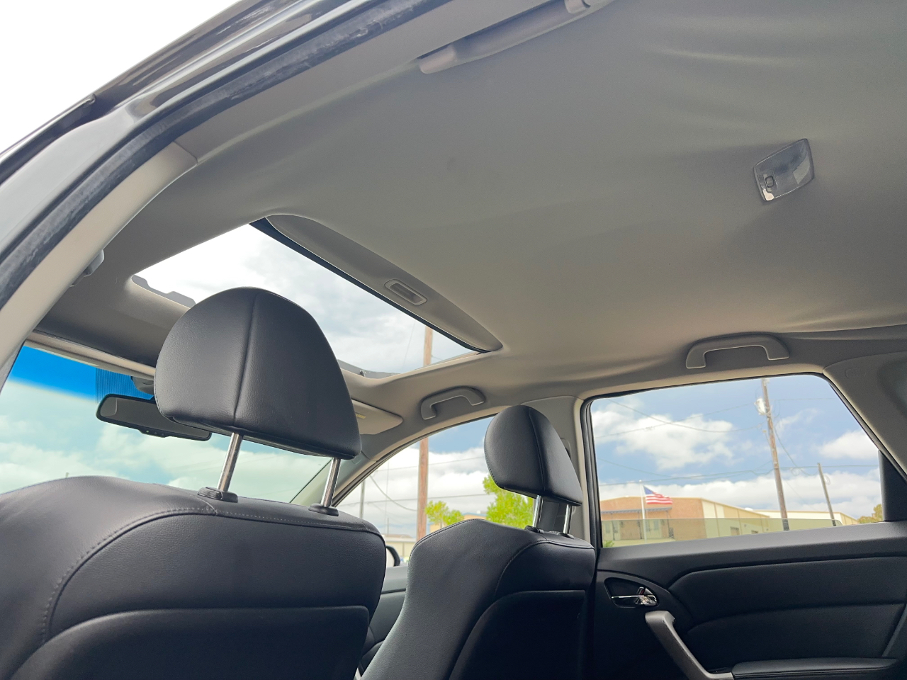 Acura RDX 5-Spd AT SH-AWD with Technology Package 2011